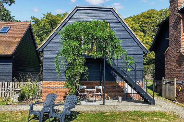 Cottage for 2 people, with garden, with pets - 1