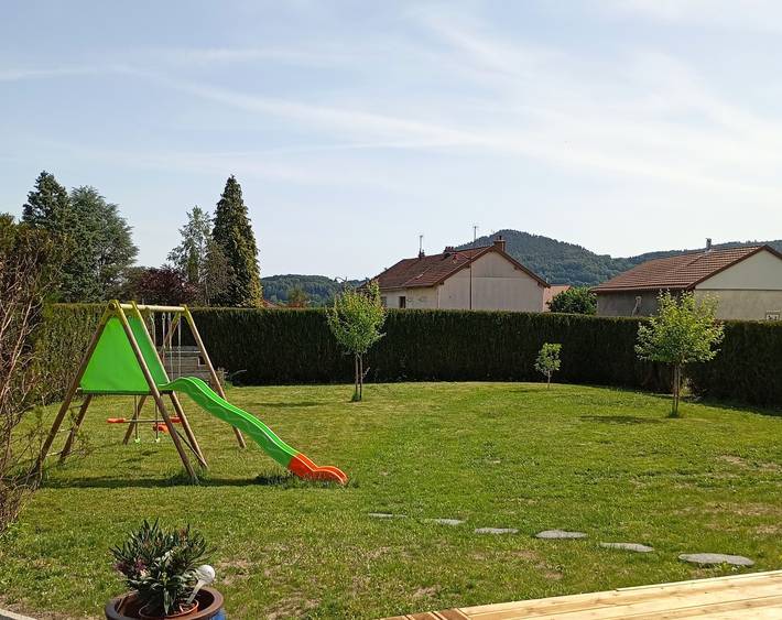 Location de vacances pour 10 personnes, avec jardin et terrasse dans Jussarupt - 2