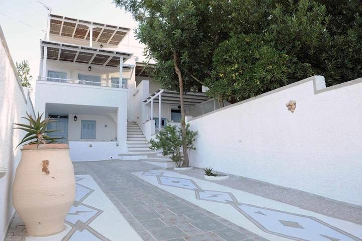 Location de vacances pour 4 personnes, avec jardin et vue dans Adamas - 2