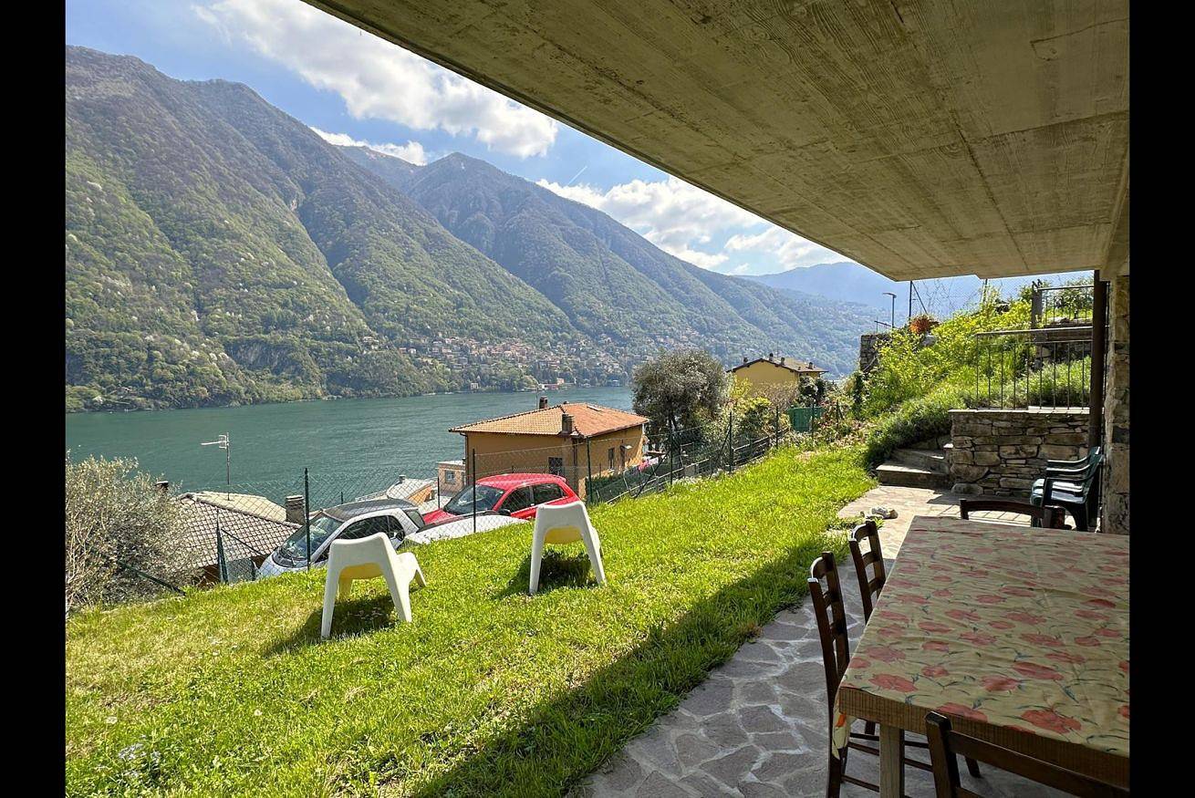 Ganze Wohnung, Ferienwohnung für 6 Personen mit Garten in Torriggia, Laglio