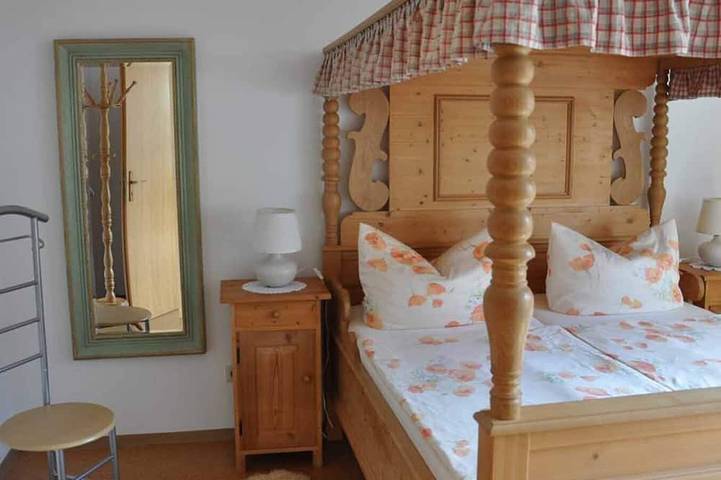 Ferienwohnung für 3 Personen, mit Garten und Balkon, mit Haustier in Bad Windsheim - 2