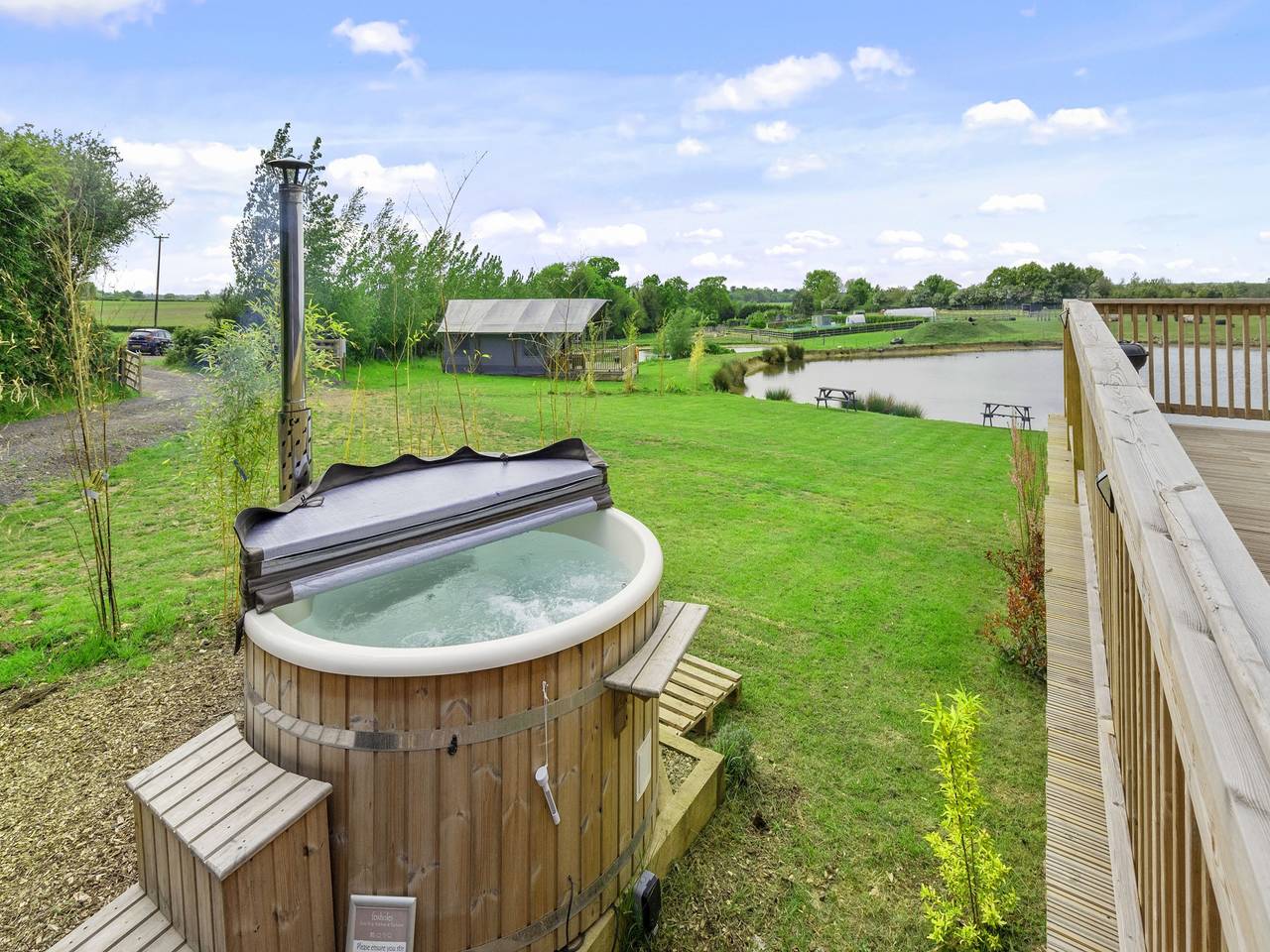 Chalet en Hertford con Jacuzzi y Lago in Hertford Heath, Hertfordshire