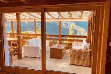 Gîte pour 8 personnes, avec jardin, animaux acceptés à Eygliers