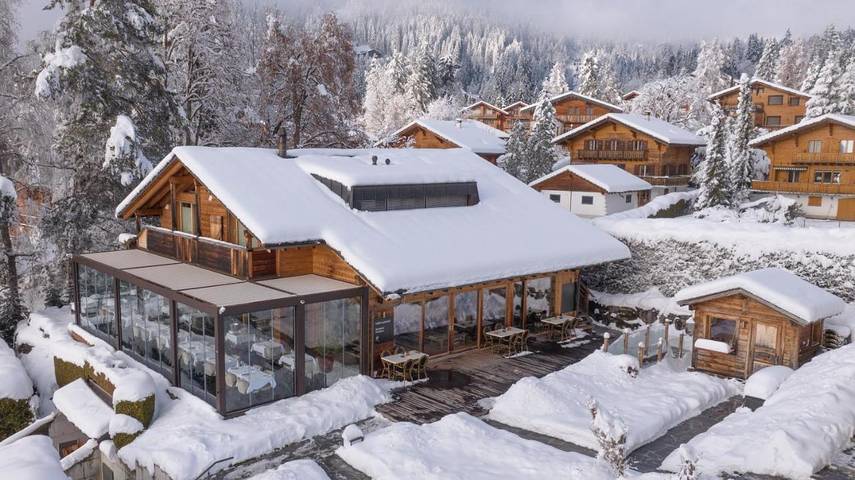 Hôtel pour 2 personnes, avec piscine et jacuzzi ainsi que sauna et jardin dans Villars-sur-Ollon - 3