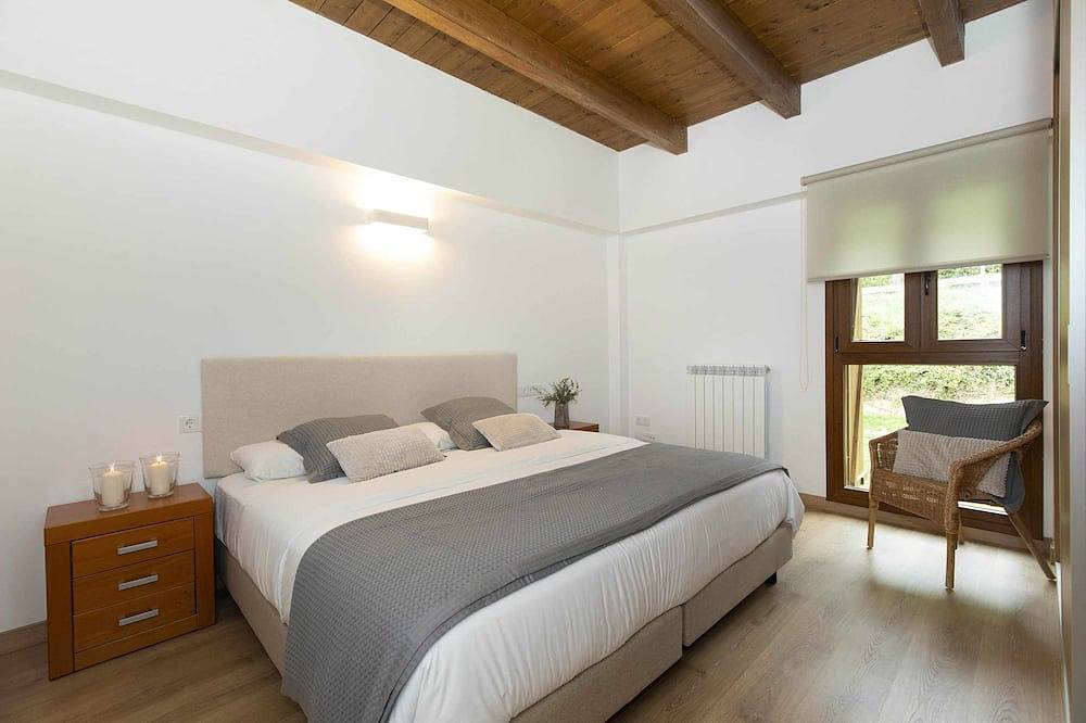 Entire apartment, Sueños del Garmo by Bevalle in Panticosa (Ski), Panticosa