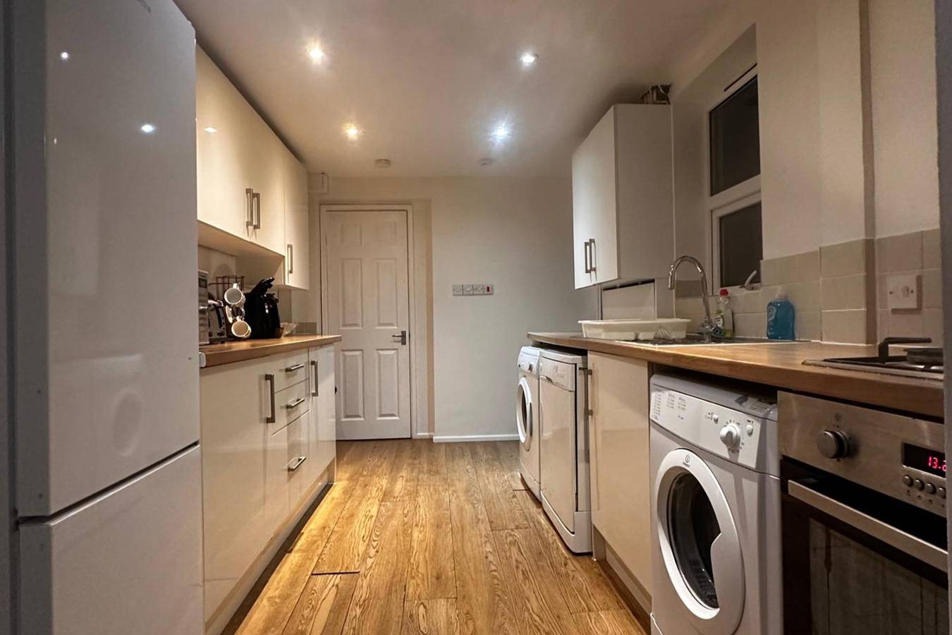 Curzon Street Retreat - 4 Beds in Reading, Berkshire
