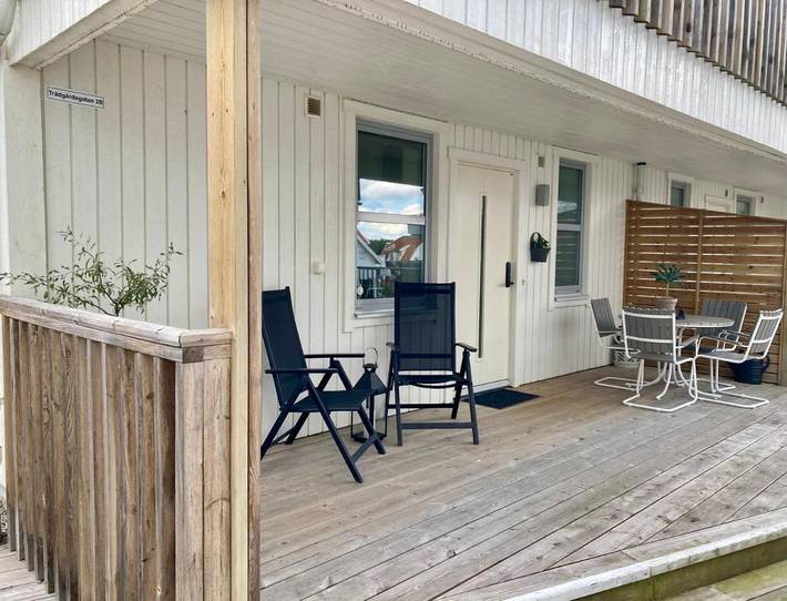 Ferienwohnung für 4 Personen, mit Terrasse und Ausblick in Fjällbacka - 2