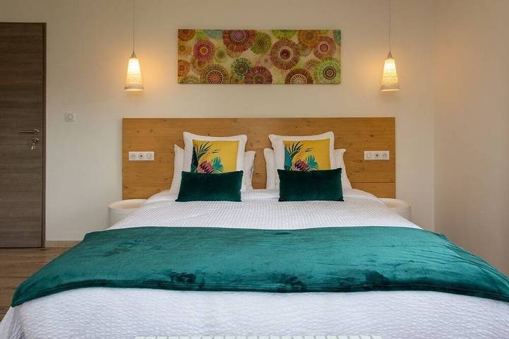 Amodo Lodge - Jaro Room in Saint-Paul-en-Chablais, Thonon-les-Bains region