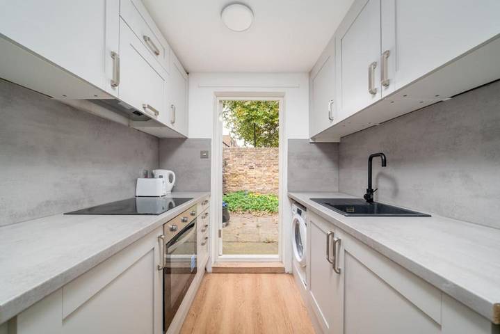 Villa pour 16 personnes, avec jardin, animaux acceptés à Londres - 3