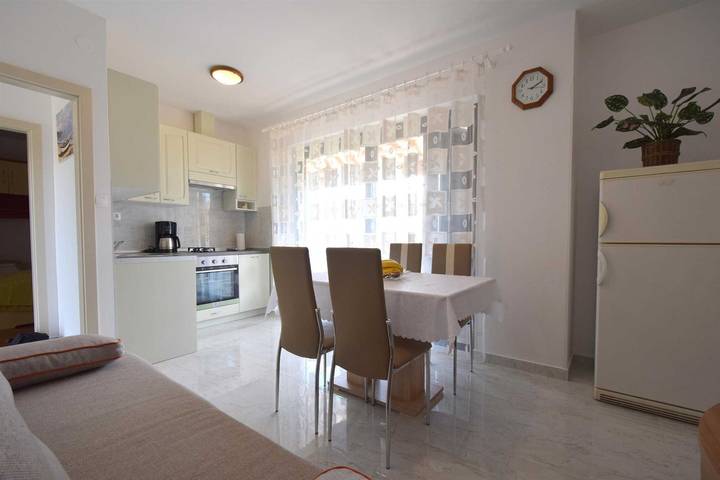 Ferienwohnung für 4 Personen, mit Balkon in Malinska - 4