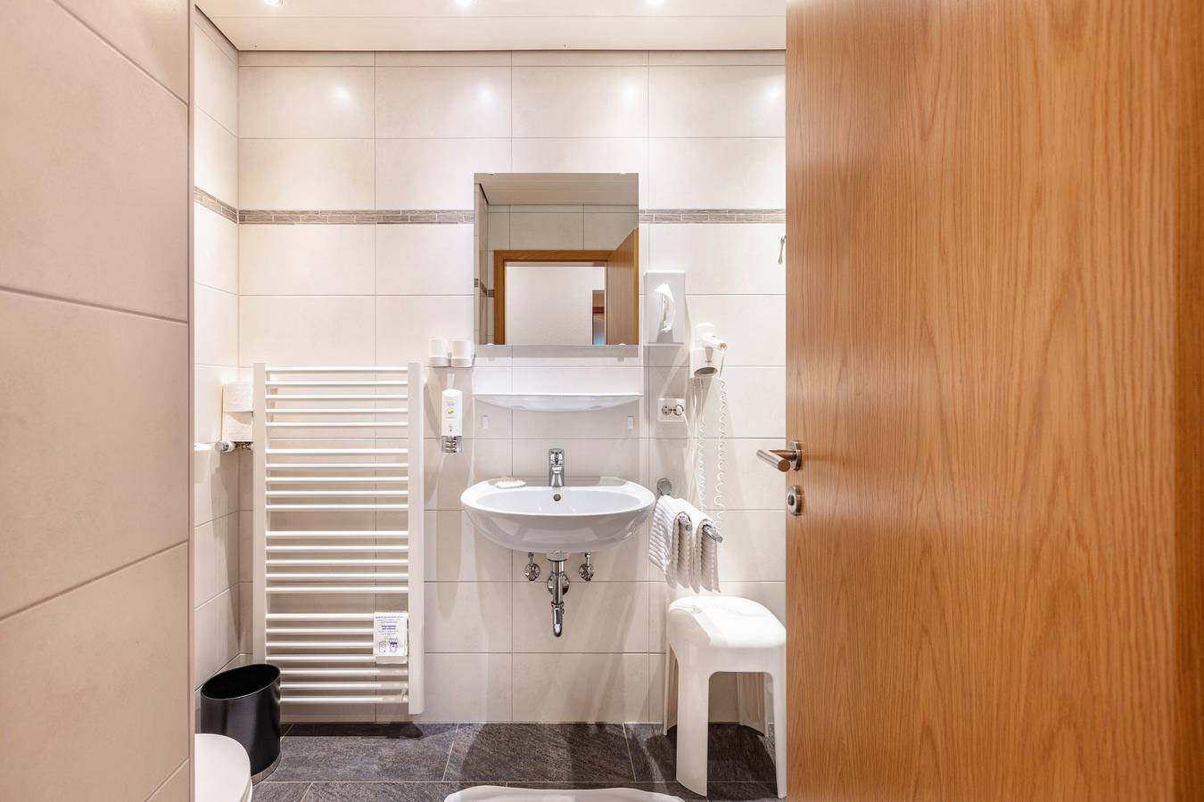 Ganze Wohnung, Ferienwohnung 'Feldberg' mit französischem Balkon und Wi-Fi in Suedlicher Schwarzwald, Todtnau