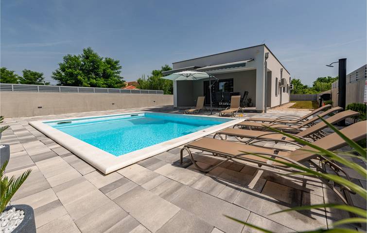 Ferienhaus für 4 Personen, mit Pool und Terrasse in Privlaka - 4