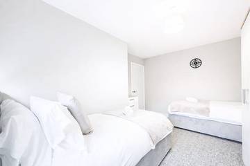 Glamping for 5 People in Newcastle upon Tyne, North East England, Photo 3