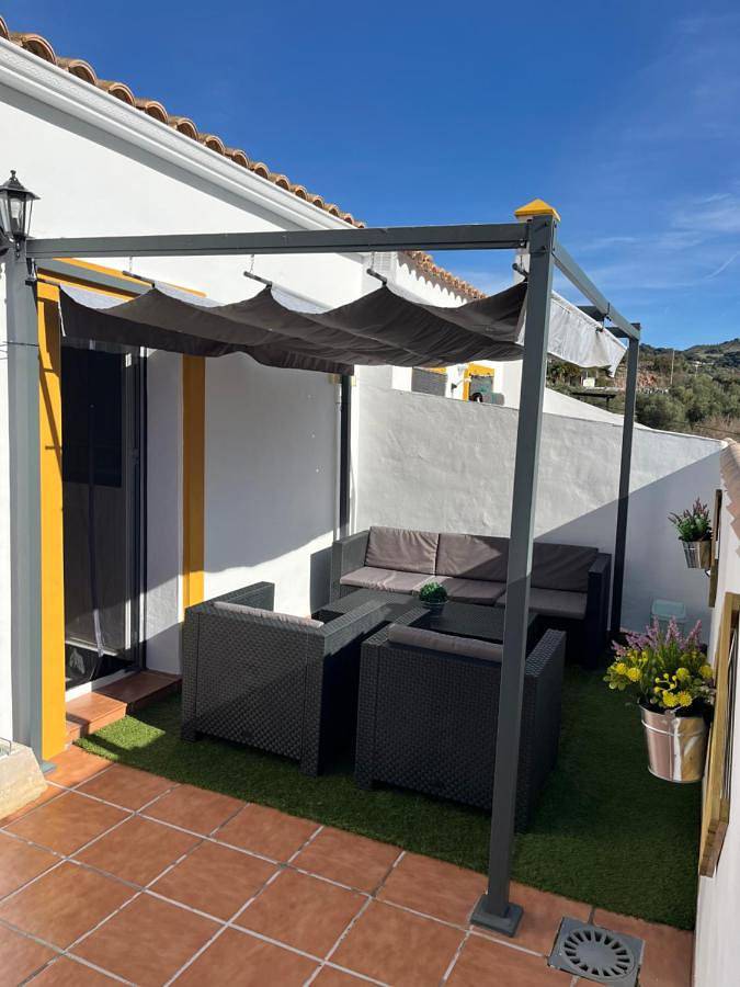 Two-Bedroom House in Benaoján, Provincia de Málaga