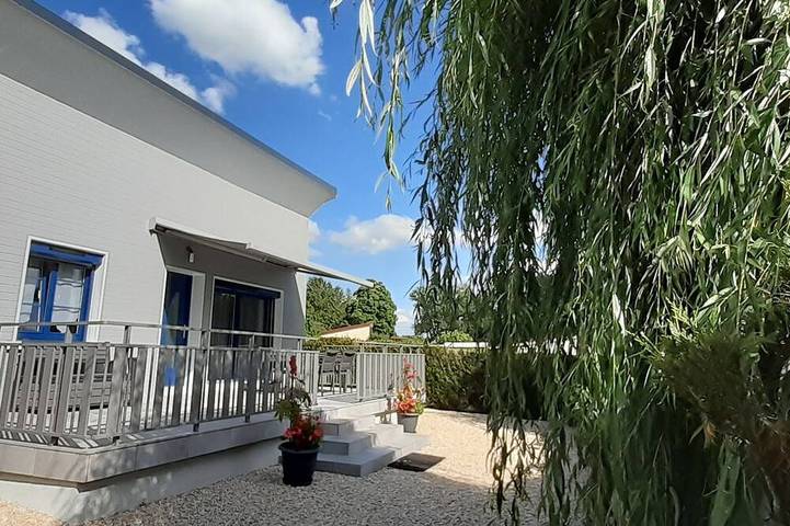Gîte pour 4 personnes, avec jardin dans Lac de la Vingeanne