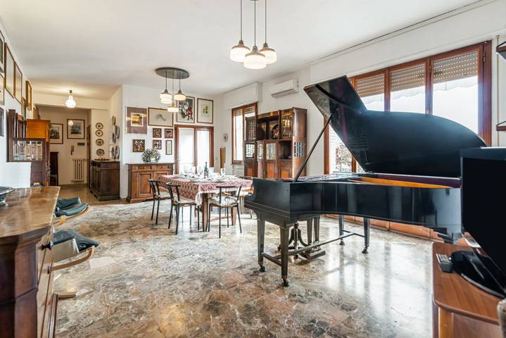 Ferienwohnung für 2 Personen, mit Balkon/Terrasse in Pesaro - 4