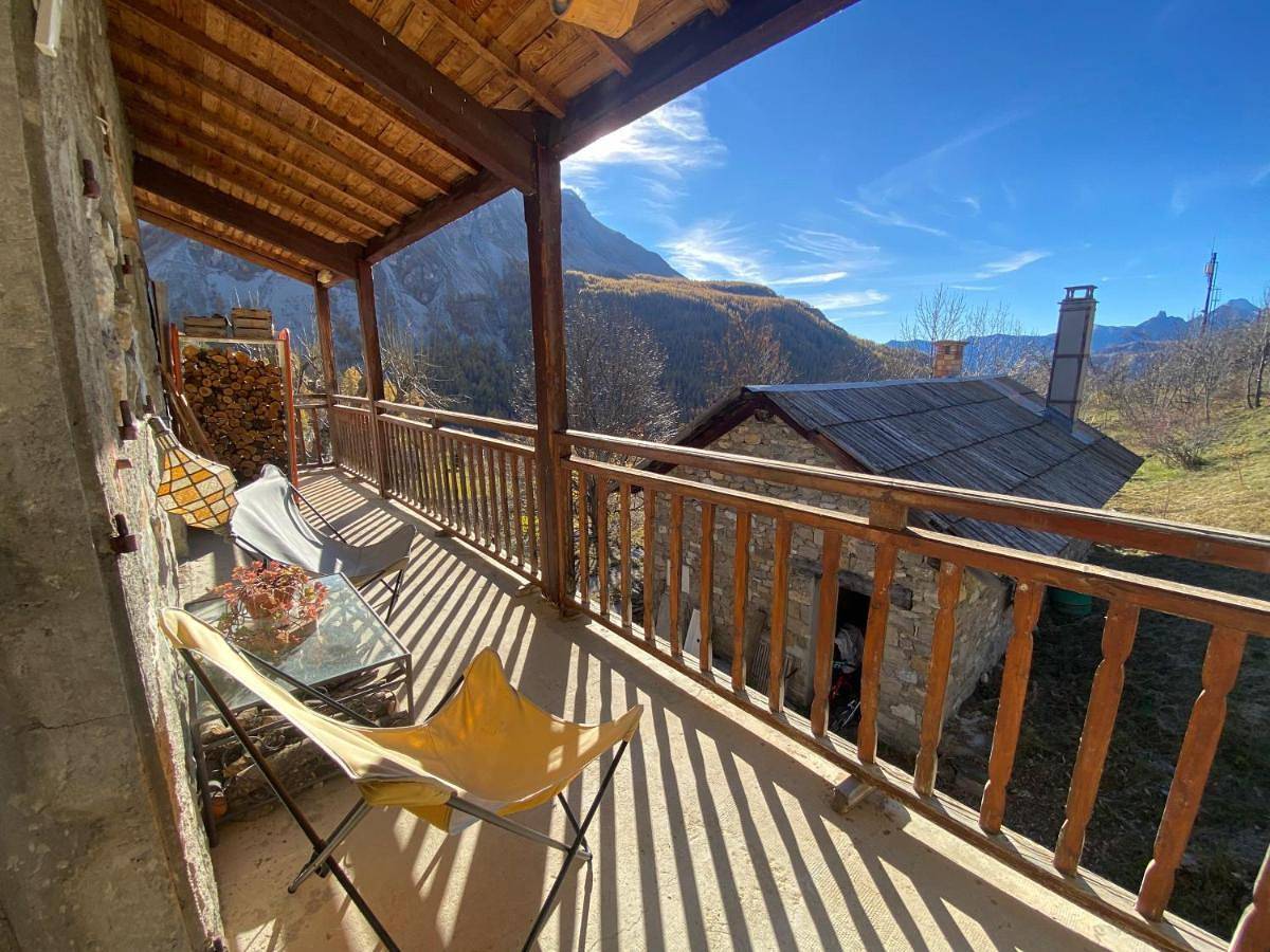 Appartement entier, Chalet Miel de la Cayolle-Estenc in Entraunes, Région de Nice