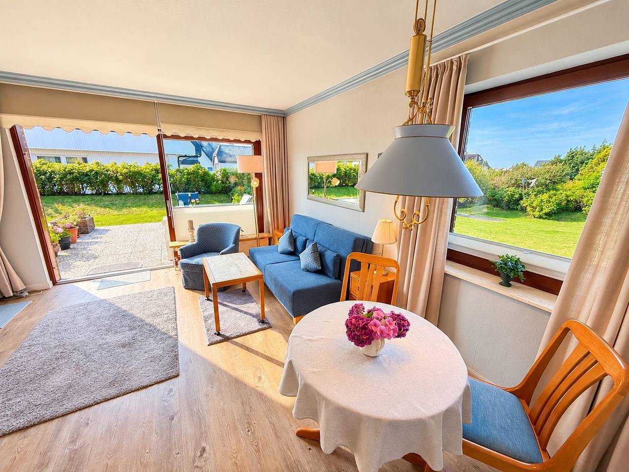 Ganze Wohnung, Komfortable Wohnung Svantje mit Terrasse und Privatparkplatz in Wenningstedt in Wenningstedt, Sylt