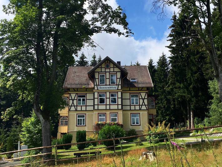 Ferienwohnung für 4 Personen, mit Balkon und Terrasse sowie Garten und Ausblick in Benneckenstein