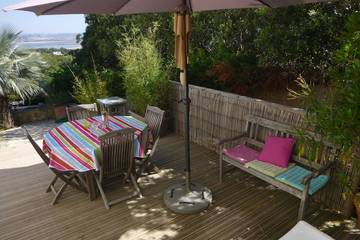 Gîte pour 4 personnes, avec terrasse et jardin dans Plage Du Pradeau