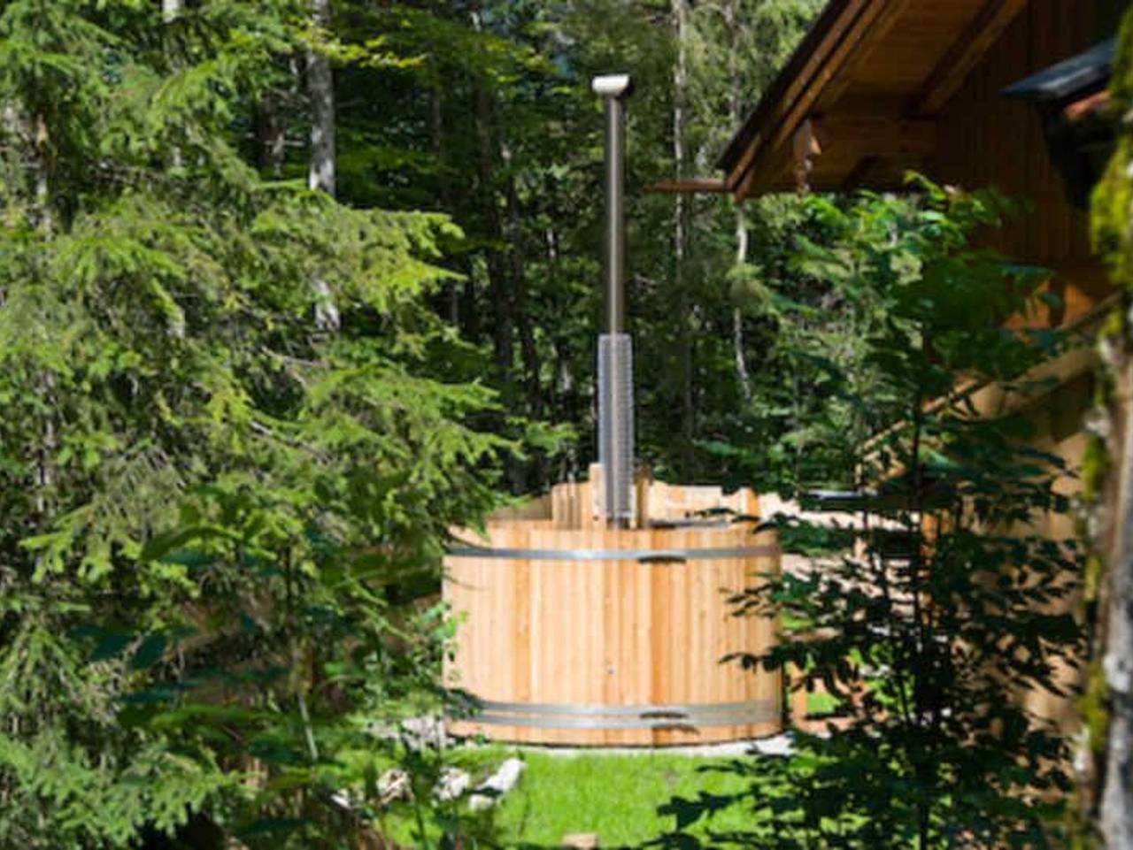 Ganze Ferienwohnung, Almhaus - Ferienhaus Webermohof - Exklusives Ferienhaus mit privatem Wellnessgarten in Rottach-Egern, Spitzingsee
