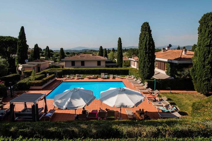 Appartamento per 4 persone, con Balcone e Terrazza nonché Giardino e Piscina a Impruneta