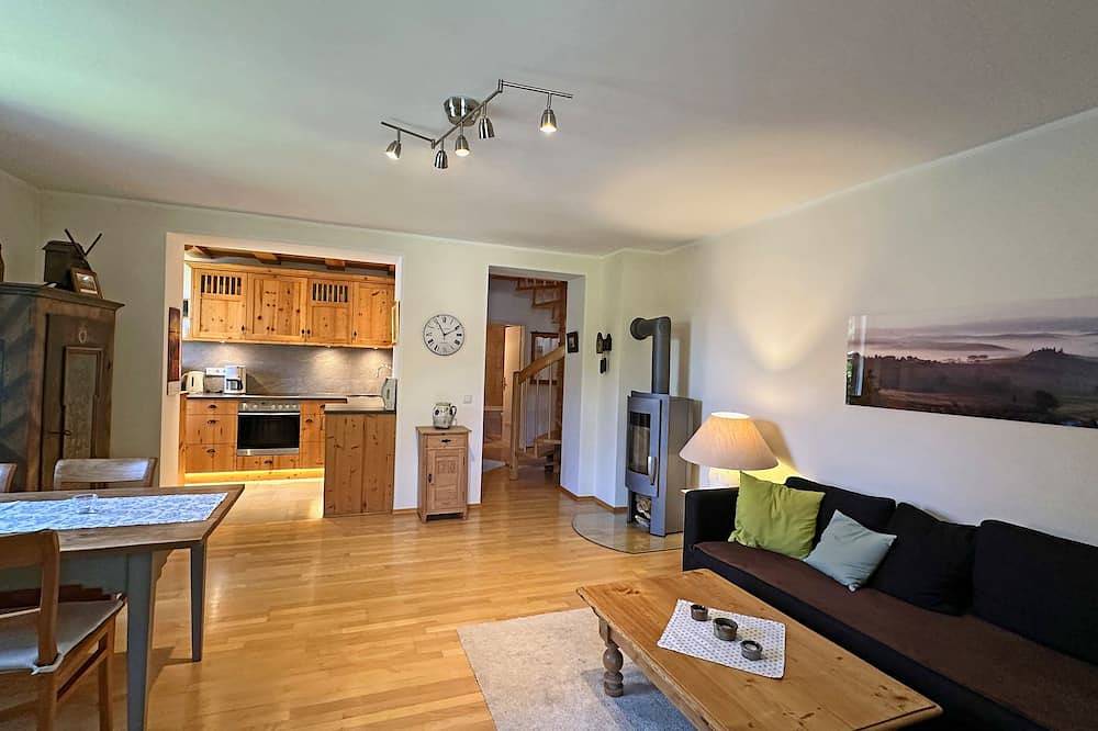 Entire apartment, Apartamento dormitorio adicional y balcón orientado al oeste, 77 m² ° in Kampenwand, Aschau im Chiemgau