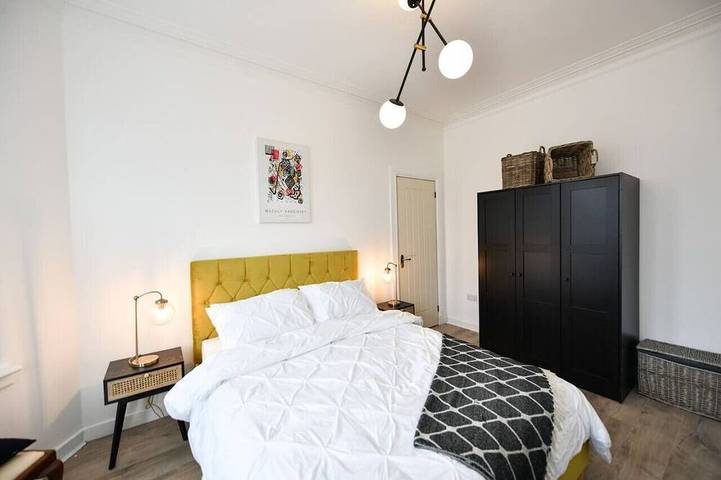 Ganze Wohnung, Lallan Shores - 2 bed newly refurbished ground floor flat in town centre location in Troon. in Troon, Firth Of Clyde