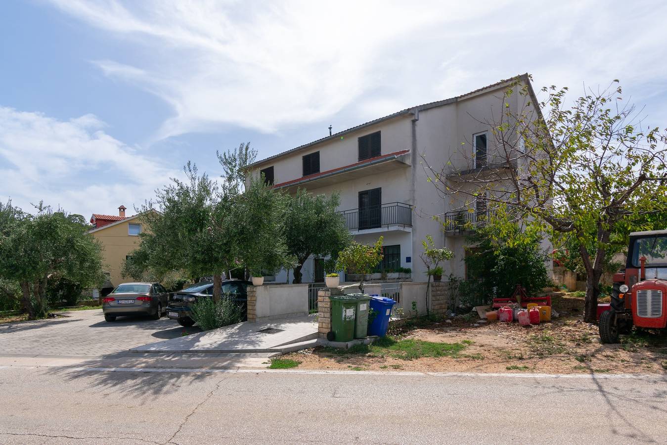 Ganze Wohnung, 2-Zimmer-Ferienwohnung mit Terrasse und Meerblick Tkon, Pasman A-16275-a in Tkon, Pasman