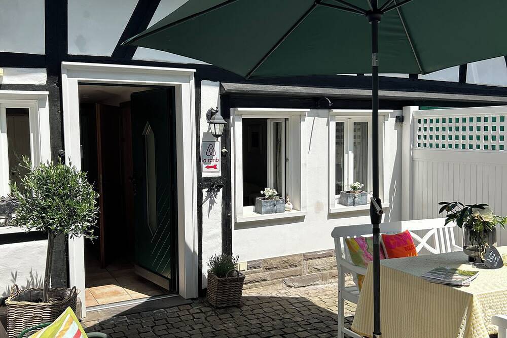 Ganze Wohnung, Gemütliches Wohnen im Grünen.\nzentrale Lage in Marialinden, direkt am Jakobsweg. in Overath, Rheinisch-Bergischer Kreis