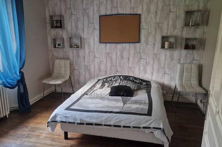 Location de vacances pour 8 personnes, avec jardin et terrasse à Sardent - 3