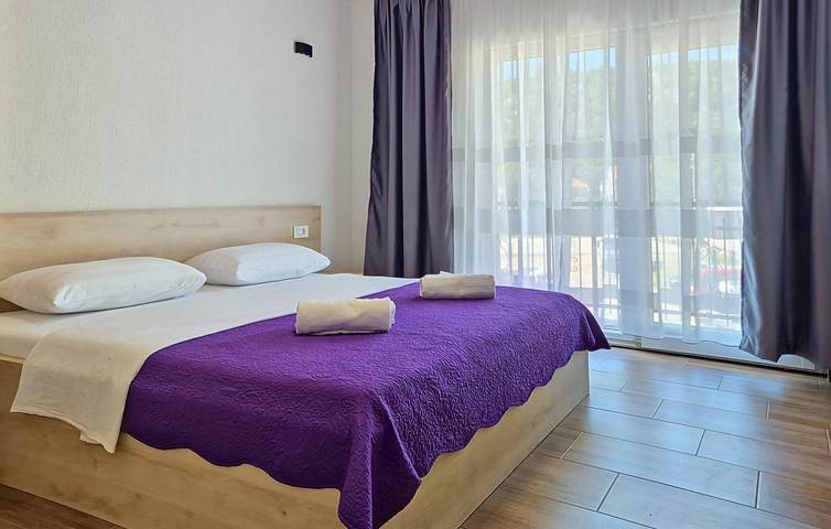 Ferienwohnung für 7 Personen, mit Terrasse in Obrovac - 4