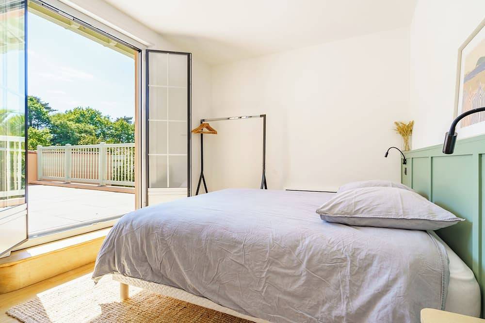 Grande Villa Familiale Rénovée, Immense Jardin & Pelote Basque, 9min de la Plage in Biarritz, Region de Bayona