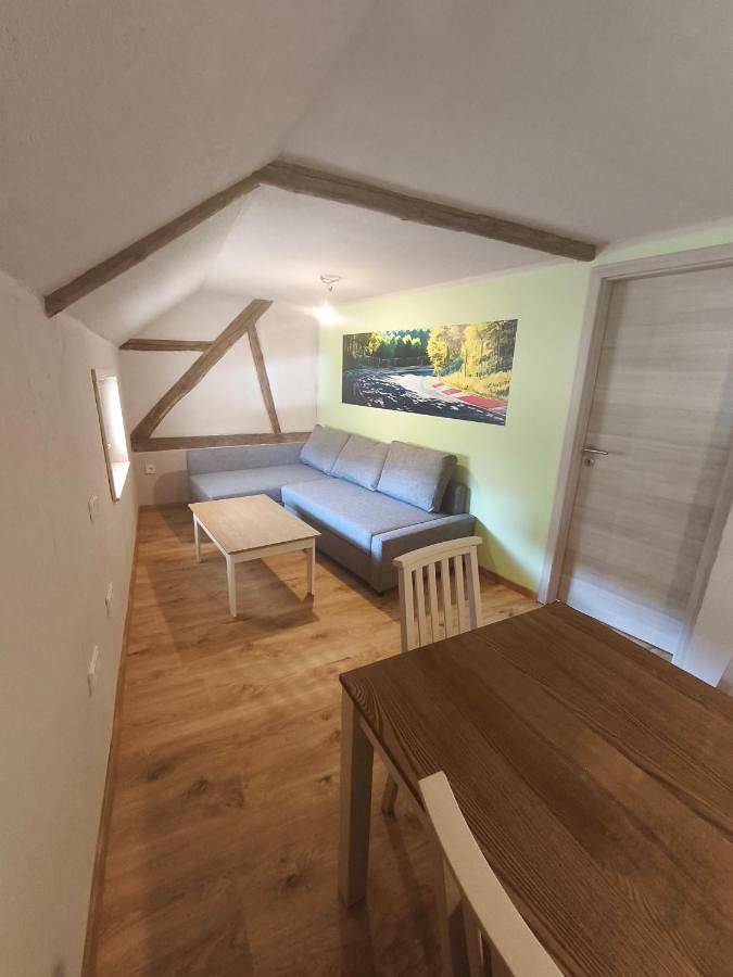 Ferienwohnung für 8 Personen, mit Garten am Nürburgring