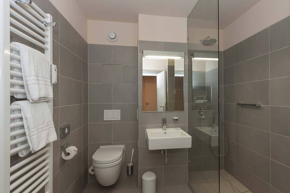 Ganze Wohnung, Dachstudio mit separatem Schlafzimmer in Obersalzberg, Berchtesgaden