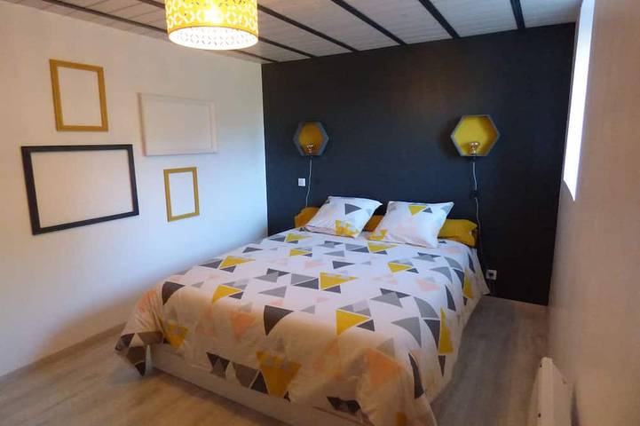 Location de vacances pour 4 personnes, avec jardin à Sainte-Gemme-la-Plaine - 2