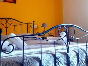 Chambre d’hôte pour 3 personnes, avec terrasse ainsi que jardin et vue à Cabras