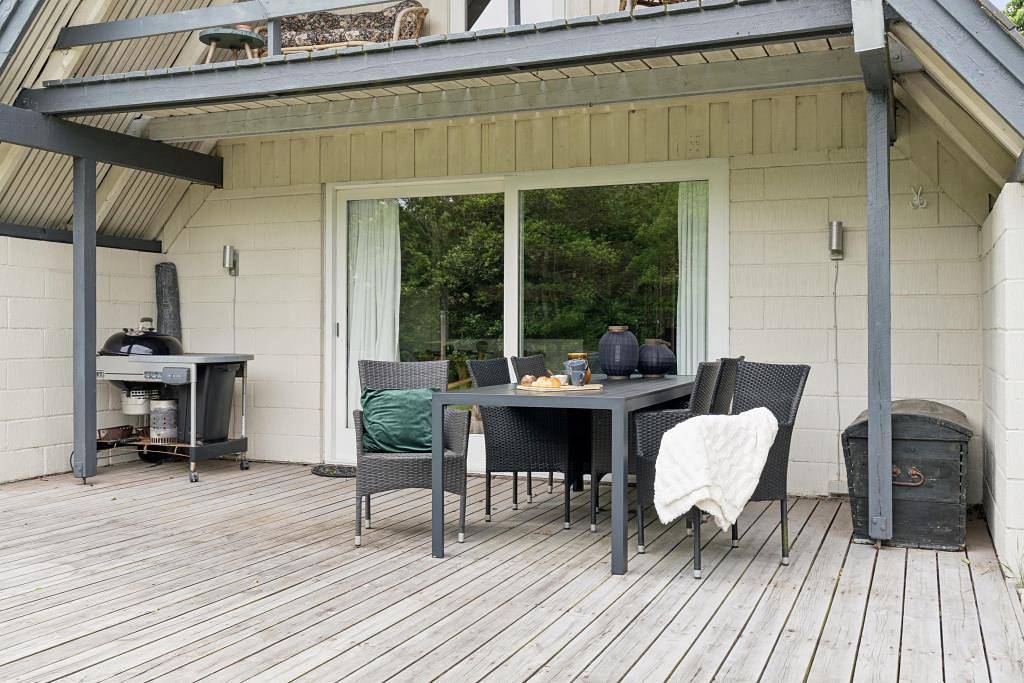Family-friendly holiday home with large garden, fire pit and sauna near the fjord in Ulfborg, Nissumfjorden