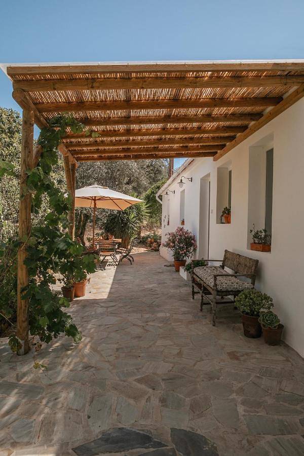 Location de vacances pour 2 personnes, avec terrasse ainsi que jardin et vue dans Troviscais