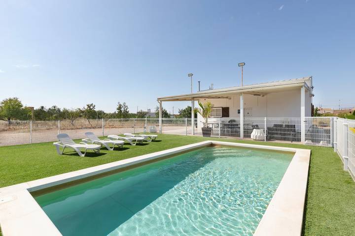 Vacation rental for 8 people, with Balcony and Yard in Costa Cálida