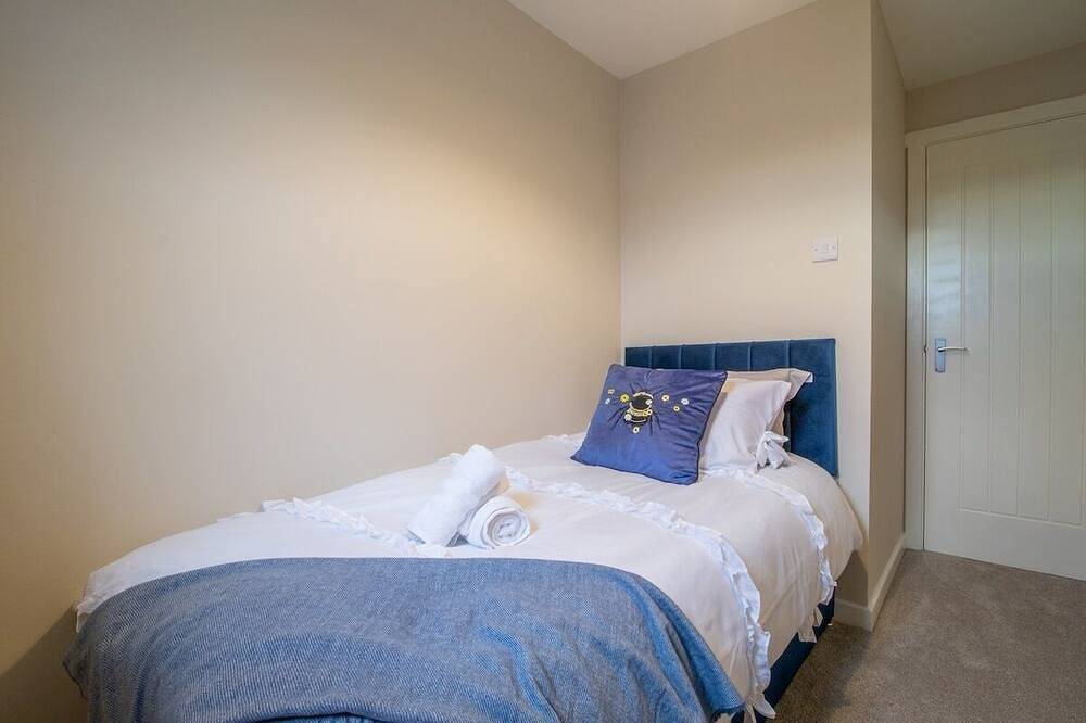 Angel House - 3 bedrooms close to Airdrie Centre in Nord Lanarkshire