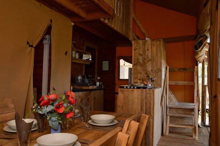 Tente pour 8 personnes en Corse - 4