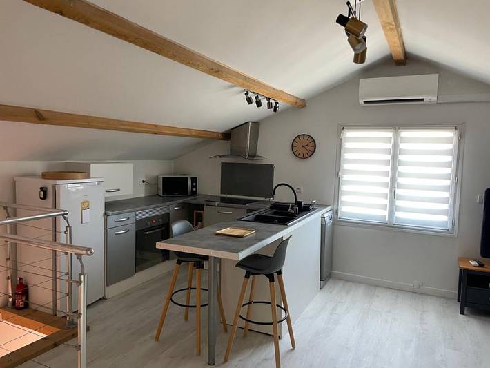 Gîte pour 3 personnes, avec terrasse à Cestas