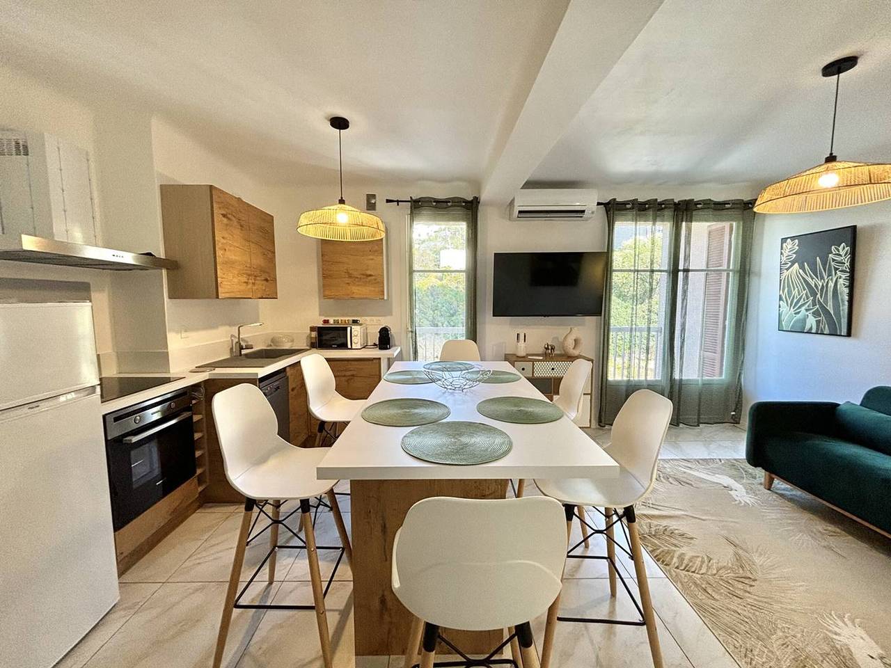 Apartamento entero, Apartamento 2 piezas cerca del centro y playa, climatizado, con aparcamiento in Ajaccio, Region de Ajaccio