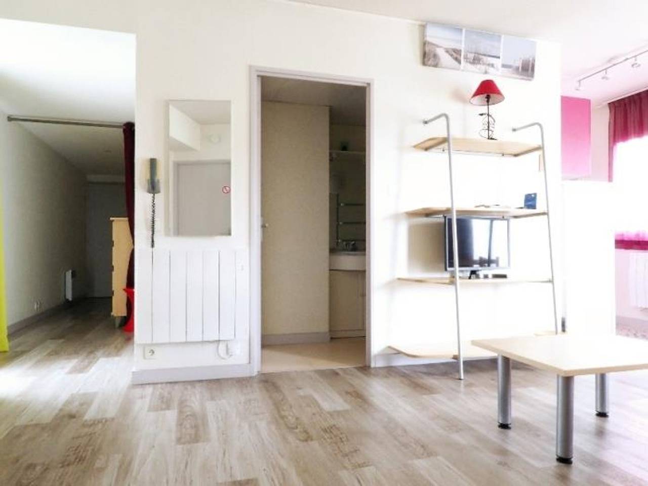 Apartamento entero, Luminoso apartamento con parking - 4 pers. in Rochefort, Region de Rochefort