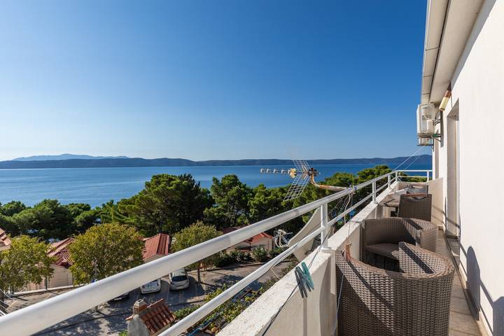 Apartament wakacyjny dla 6 osób, z Balkon/ taras w Igrane