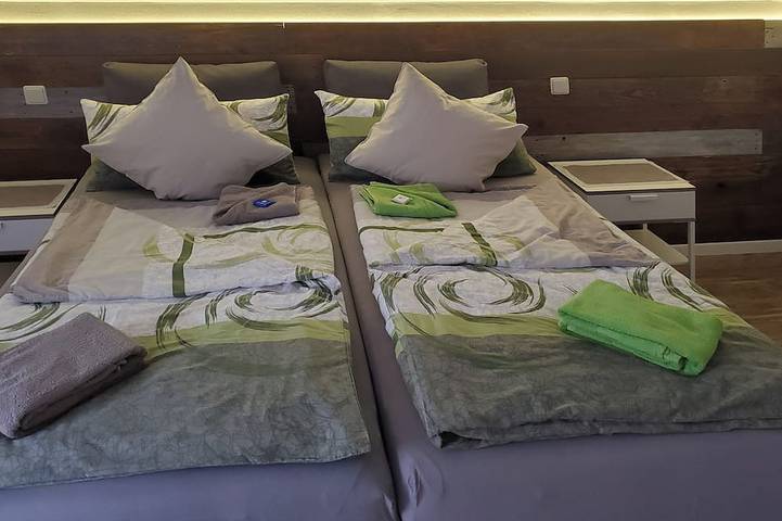 Ferienwohnung für 5 Personen, mit Whirlpool und Terrasse sowie Sauna und Garten in Naturpark Lahn-Dill-Bergland - 3