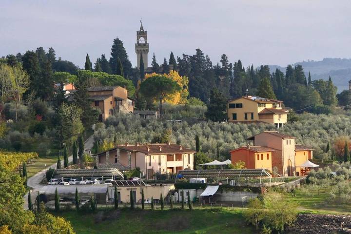 Appartamento vacanze per 4 persone, con Balcone e Terrazza nonché Giardino e Piscina a Montespertoli