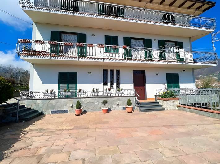 Gîte pour 4 personnes, avec jardin et balcon à Agerola