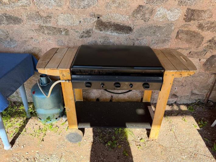 Location de vacances pour 8 personnes, avec terrasse et jardin à La Roche-en-Brenil - 3